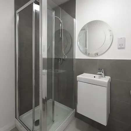 Stylish And Bright 2 Bed Apartment In Ashford Ashford  Exterior photo