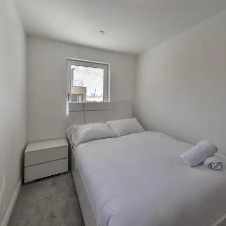 Stylish And Bright 2 Bed Apartment In Ashford Ashford  Exterior photo