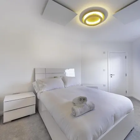 Stylish And Bright 2 Bed Apartment In Ashford Ashford  Exterior photo