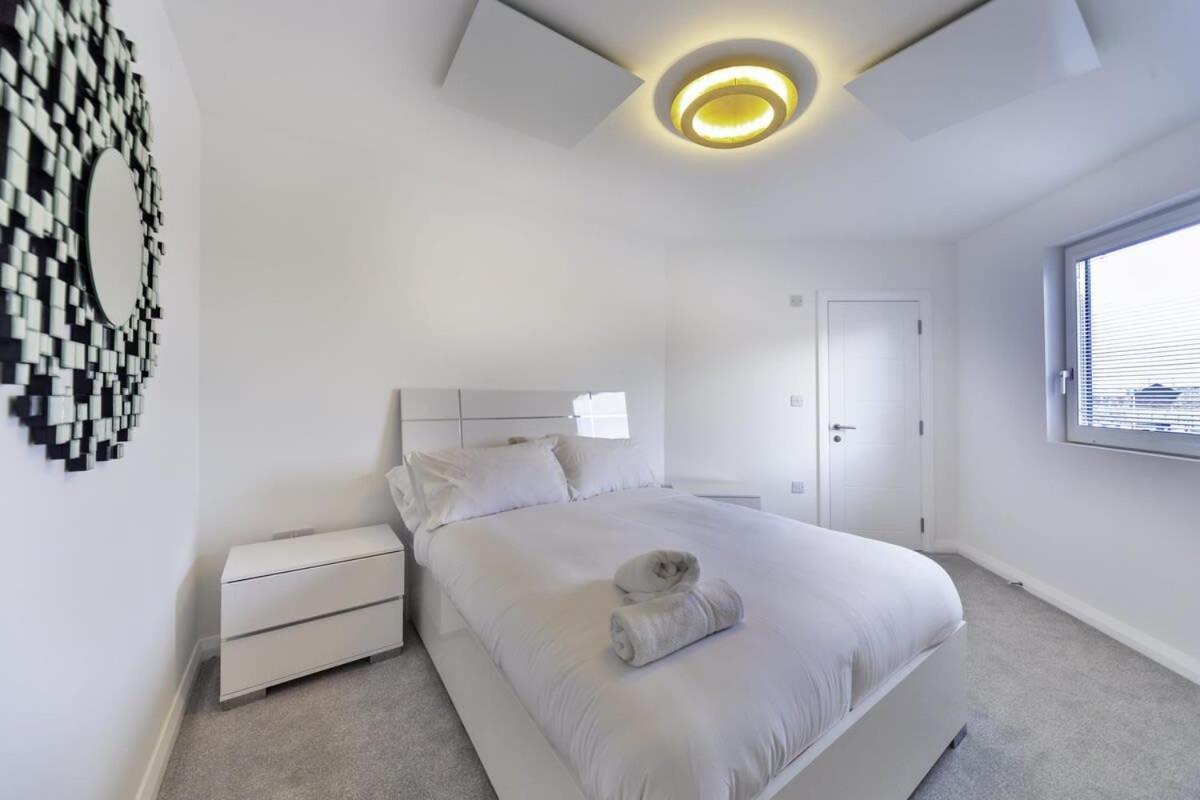 Apartment Stylish And Bright 2 Bed In Ashford *